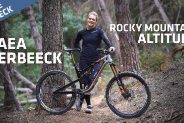 video of vaea verbeeck expalining her bike setup